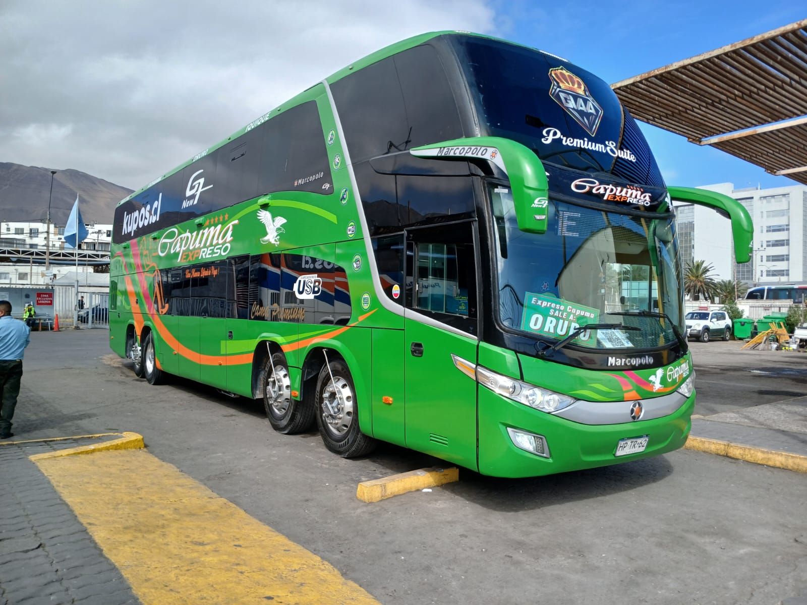 Bus Expreso Capuma unidad 8